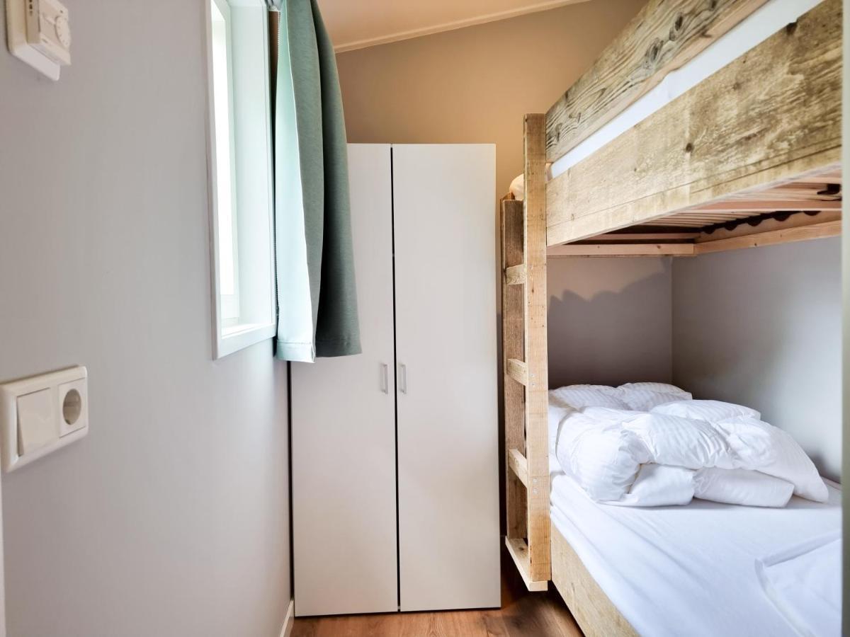 Landelijk Gelegen Chalet Ok40 Oostkapelle Luaran gambar